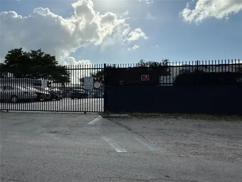 3398 NW 53rd Street Miami FL 33142