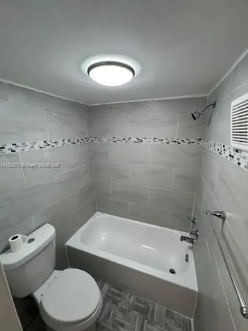 295 NW 72nd Avenue Miami FL 33126