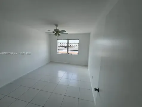 295 NW 72nd Avenue Miami FL 33126