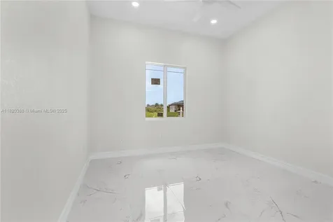 2809 55nd Street W. Lehigh Acres FL 33971