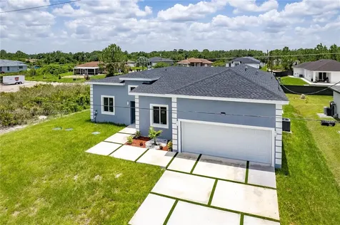 2809 55nd Street W. Lehigh Acres FL 33971
