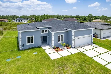2809 55nd Street W. Lehigh Acres FL 33971