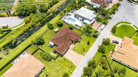 22442 SW 128th Place Miami FL 33170