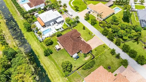 22442 SW 128th Place Miami FL 33170