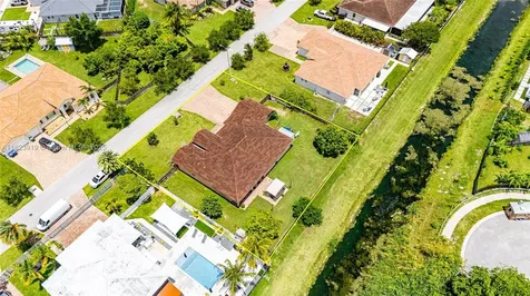 22442 SW 128th Place Miami FL 33170
