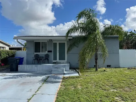6413 Franklin Street Hollywood FL 33024