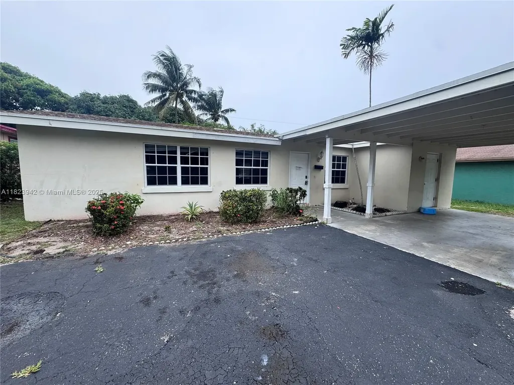 423 SW 10th Avenue Boynton Beach FL 33435