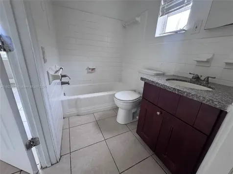 423 SW 10th Avenue Boynton Beach FL 33435