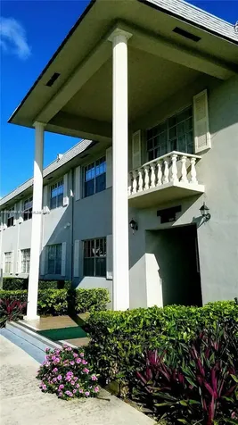 1520 Mckinley Street Hollywood FL 33020