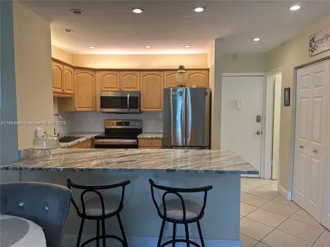 1520 Mckinley Street Hollywood FL 33020