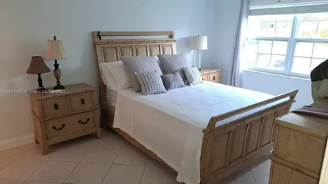 1520 Mckinley Street Hollywood FL 33020