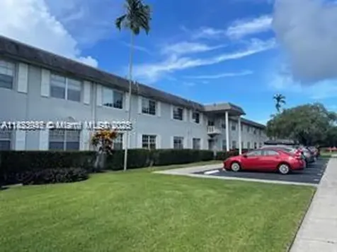 1520 Mckinley Street Hollywood FL 33020