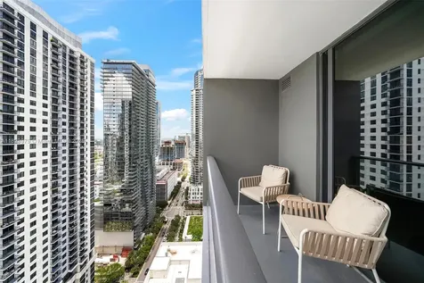 601 NE 1st Avenue Miami FL 33132