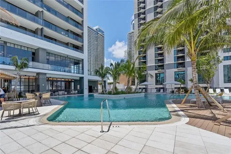 601 NE 1st Avenue Miami FL 33132