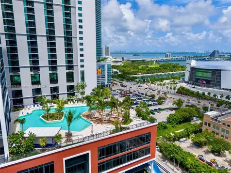 601 NE 1st Avenue Miami FL 33132