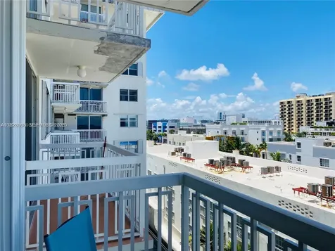 401 Ocean Drive Miami Beach FL 33139