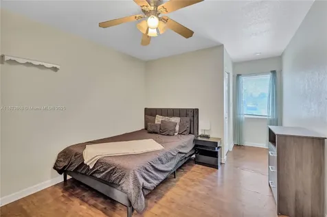 9921 Dominican Drive Cutler Bay FL 33189