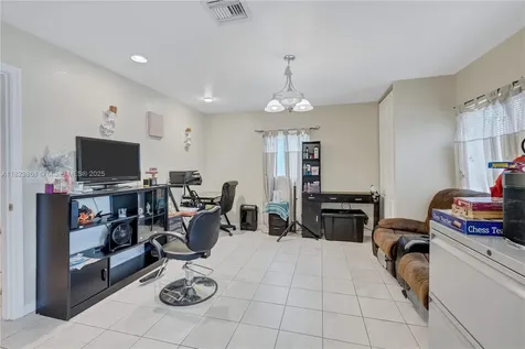 9921 Dominican Drive Cutler Bay FL 33189
