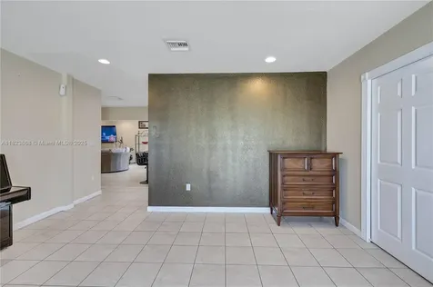 9921 Dominican Drive Cutler Bay FL 33189
