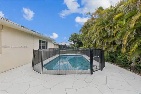 156 SW 126th Avenue Plantation FL 33325