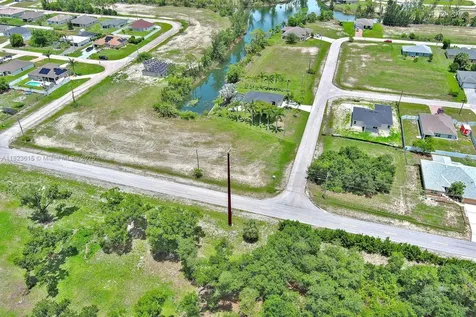 3417 Andalusia Boulevard Cape Coral FL 33909