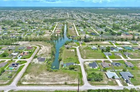 3417 Andalusia Boulevard Cape Coral FL 33909