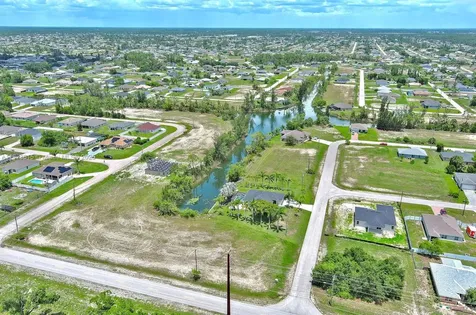 3417 Andalusia Boulevard Cape Coral FL 33909