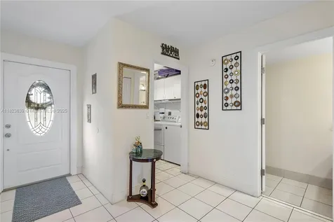 9264 NW 49th Place Sunrise FL 33351