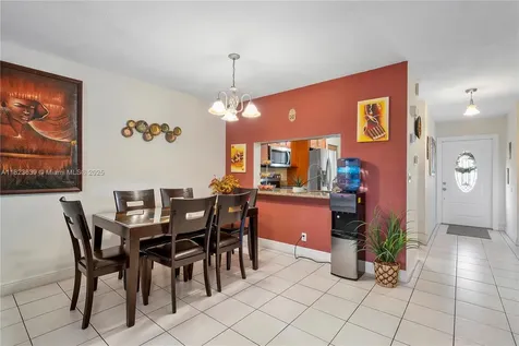 9264 NW 49th Place Sunrise FL 33351