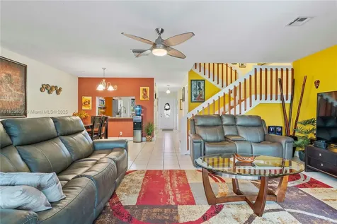 9264 NW 49th Place Sunrise FL 33351