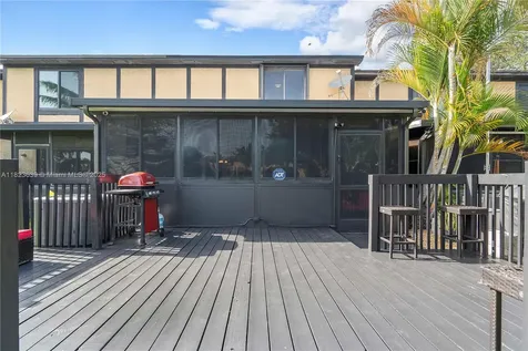 9264 NW 49th Place Sunrise FL 33351