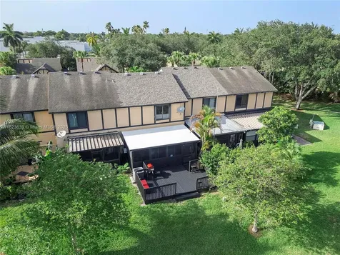 9264 NW 49th Place Sunrise FL 33351
