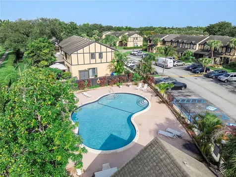 9264 NW 49th Place Sunrise FL 33351