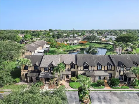 9264 NW 49th Place Sunrise FL 33351