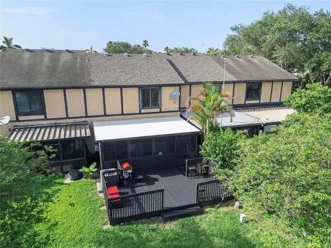 9264 NW 49th Place Sunrise FL 33351