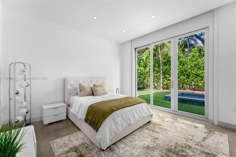 10620 SW 74th Avenue Pinecrest FL 33156