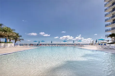 2751 S Ocean Drive Hollywood FL 33019