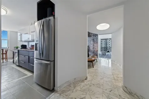 2751 S Ocean Drive Hollywood FL 33019