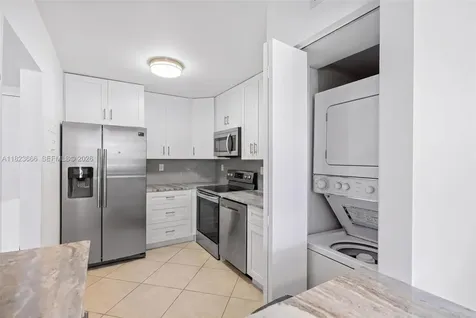 3731 N Country Club Drive Aventura FL 33180