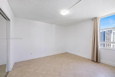 3731 N Country Club Drive Aventura FL 33180