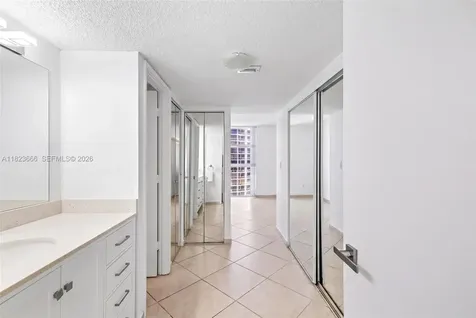 3731 N Country Club Drive Aventura FL 33180