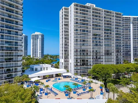 3731 N Country Club Drive Aventura FL 33180