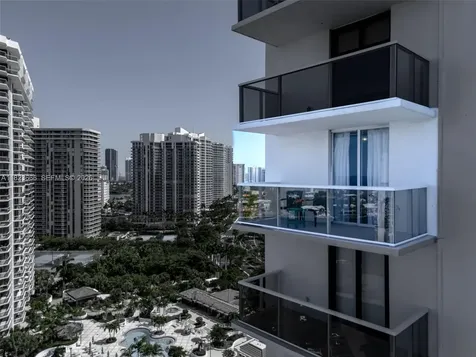 3731 N Country Club Drive Aventura FL 33180