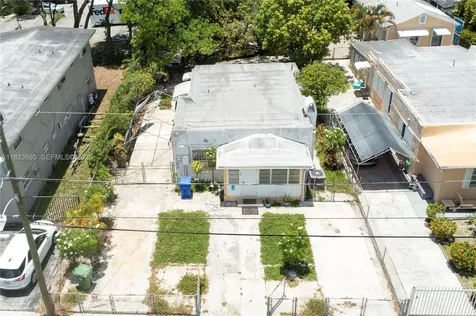36 NW 32nd Street Miami FL 33127