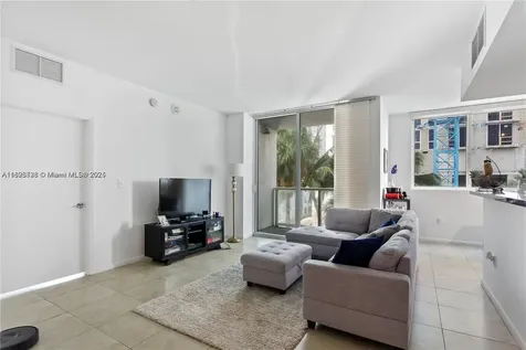 253 NE 2nd Street Miami FL 33132