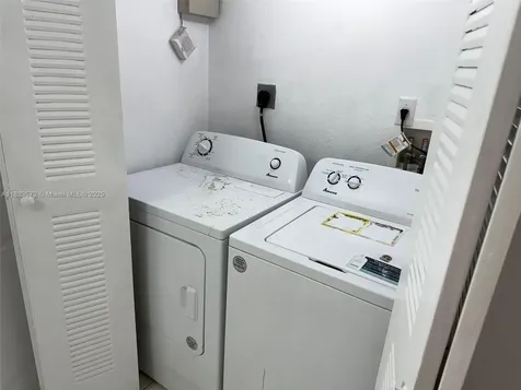 15422 SW 284 Street Homestead FL 33033