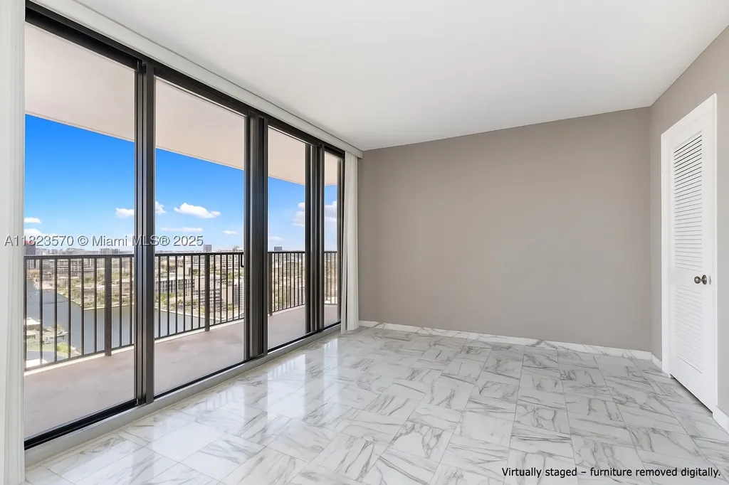 2101 S Ocean Drive Hollywood FL 33019