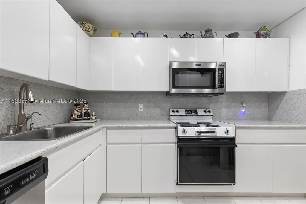 2101 S Ocean Drive Hollywood FL 33019