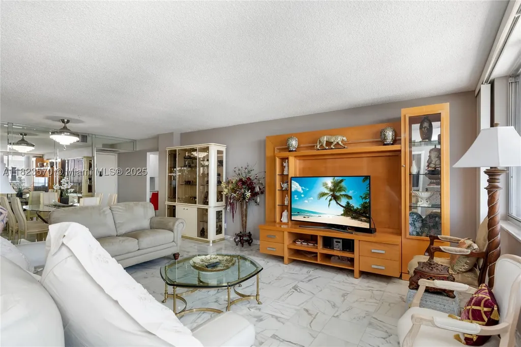 2101 S Ocean Drive Hollywood FL 33019