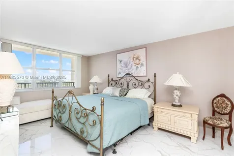 2101 S Ocean Drive Hollywood FL 33019